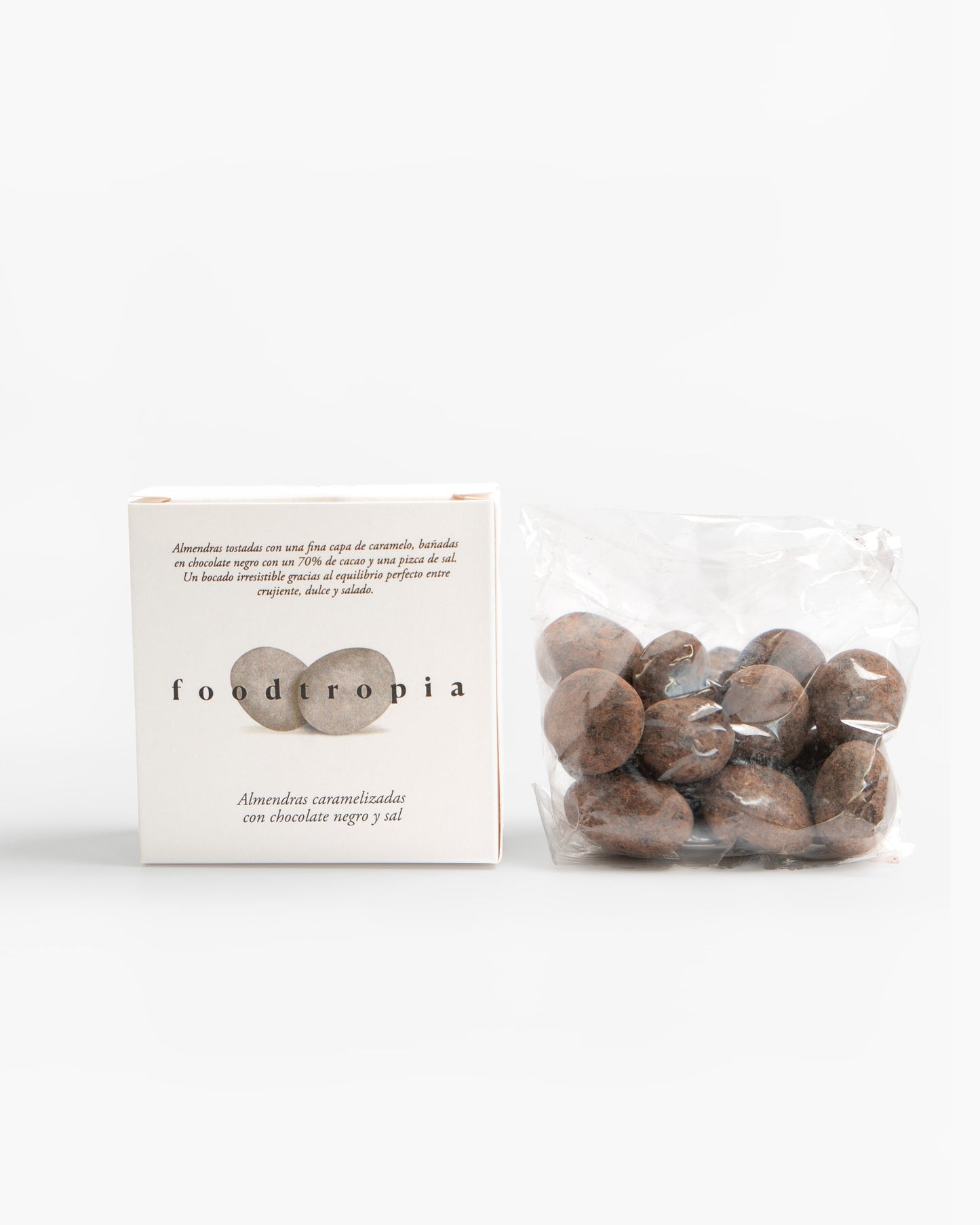 Almendras caramelizadas con chocolate negro y sal