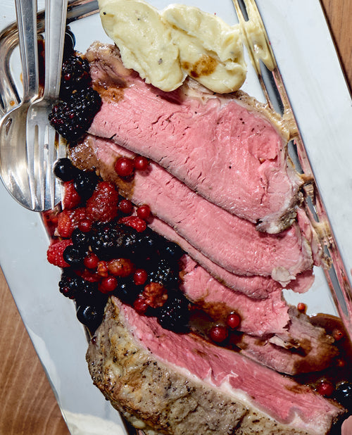 Roastbeef de ternera asado con salsa de vino tinto