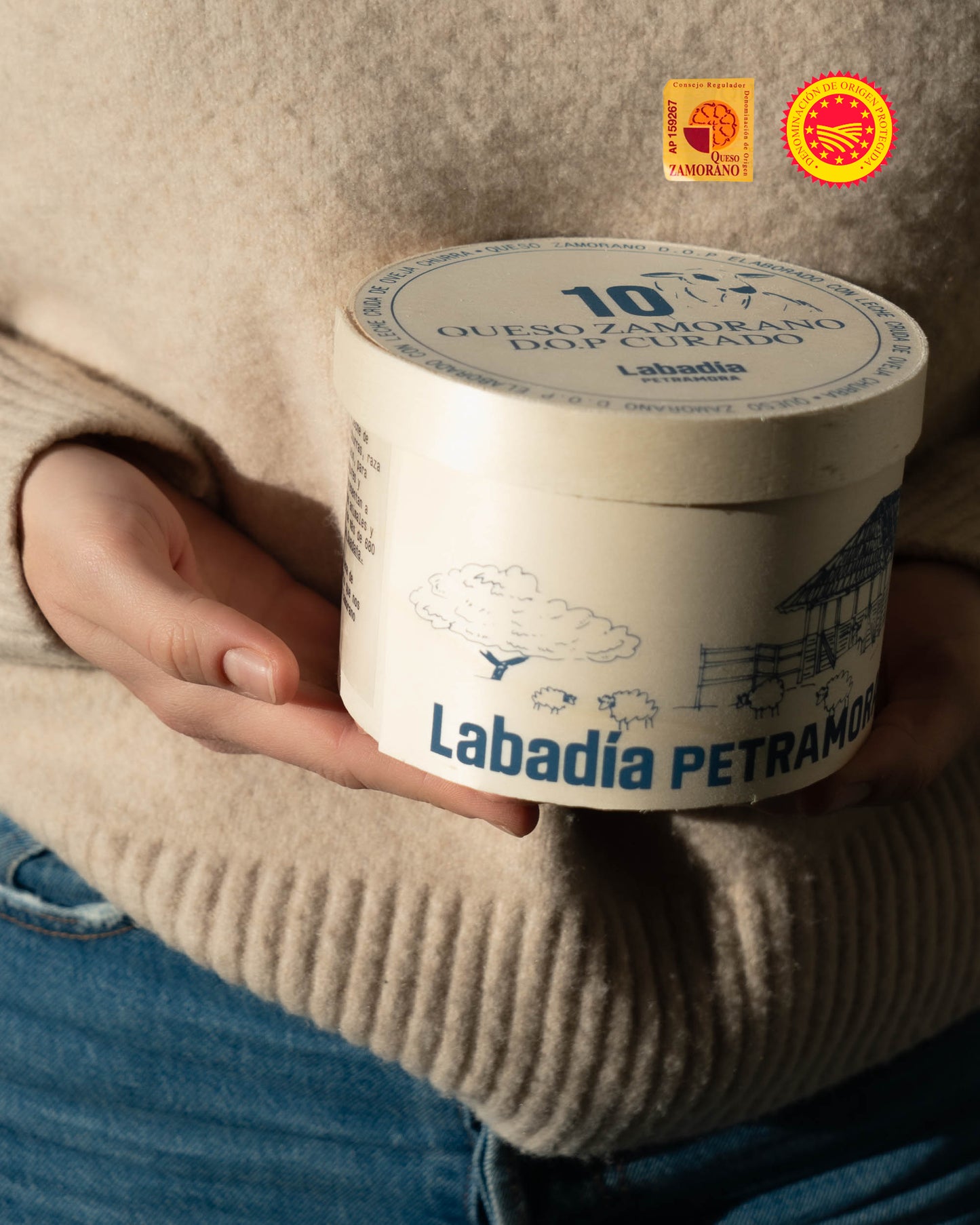 Labadia 10 Zamorano DOP curado entero mini con caja
