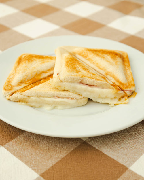 sandwiches con queso de barra de oveja
