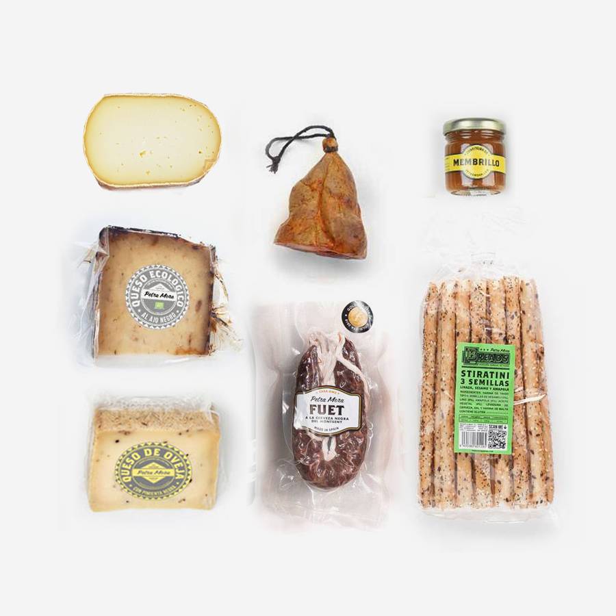 Aperitivo quesos y embutidos