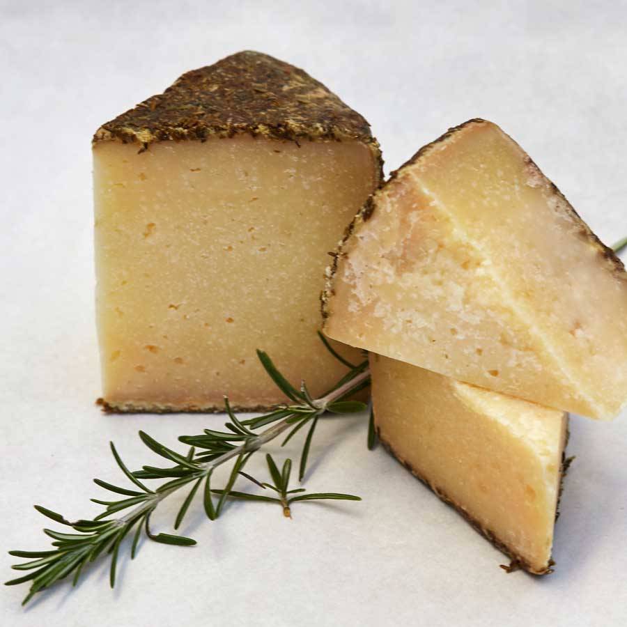 Queso de oveja añejo al romero 250 g