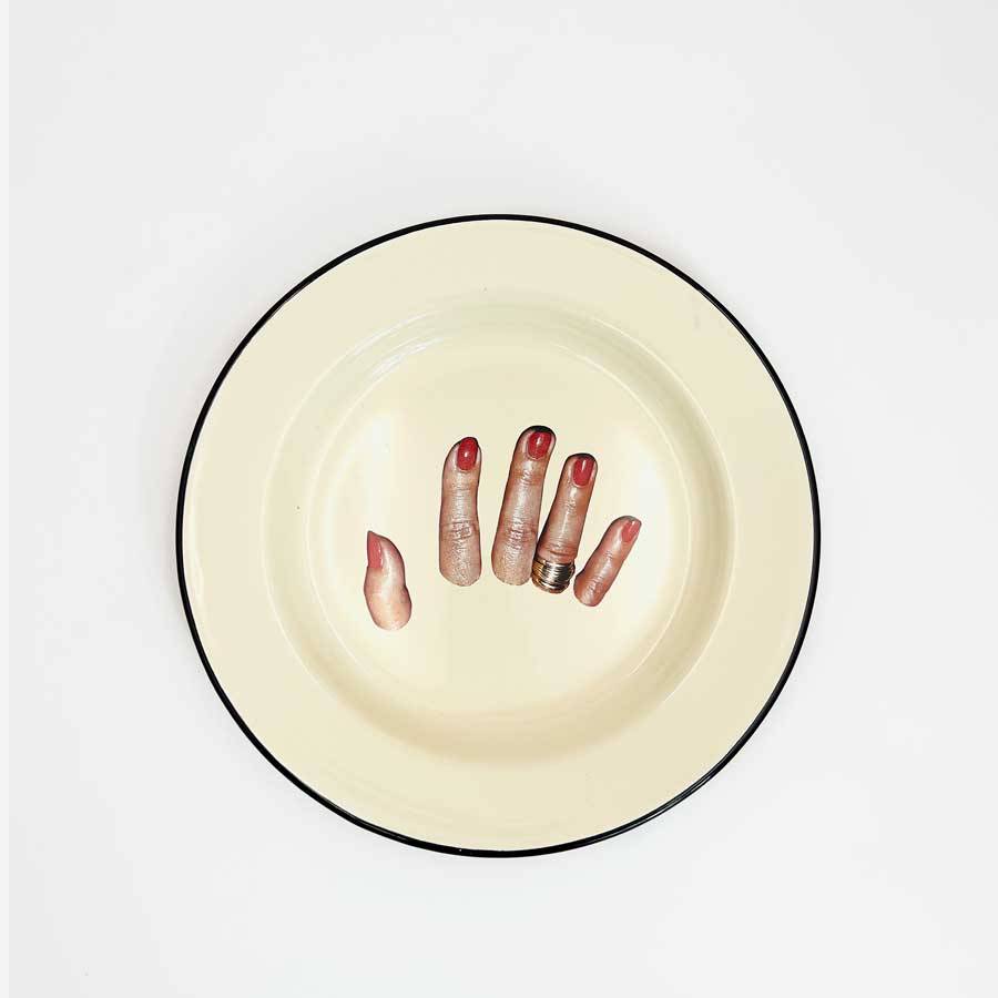 Plato esmaltado Dedos