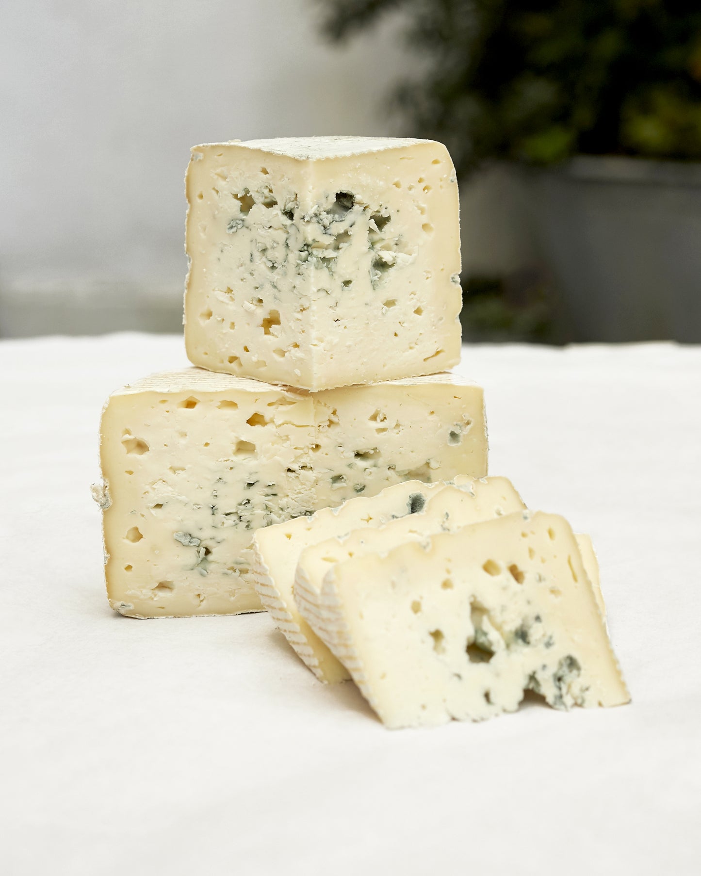 Queso azul de Valdeón entero