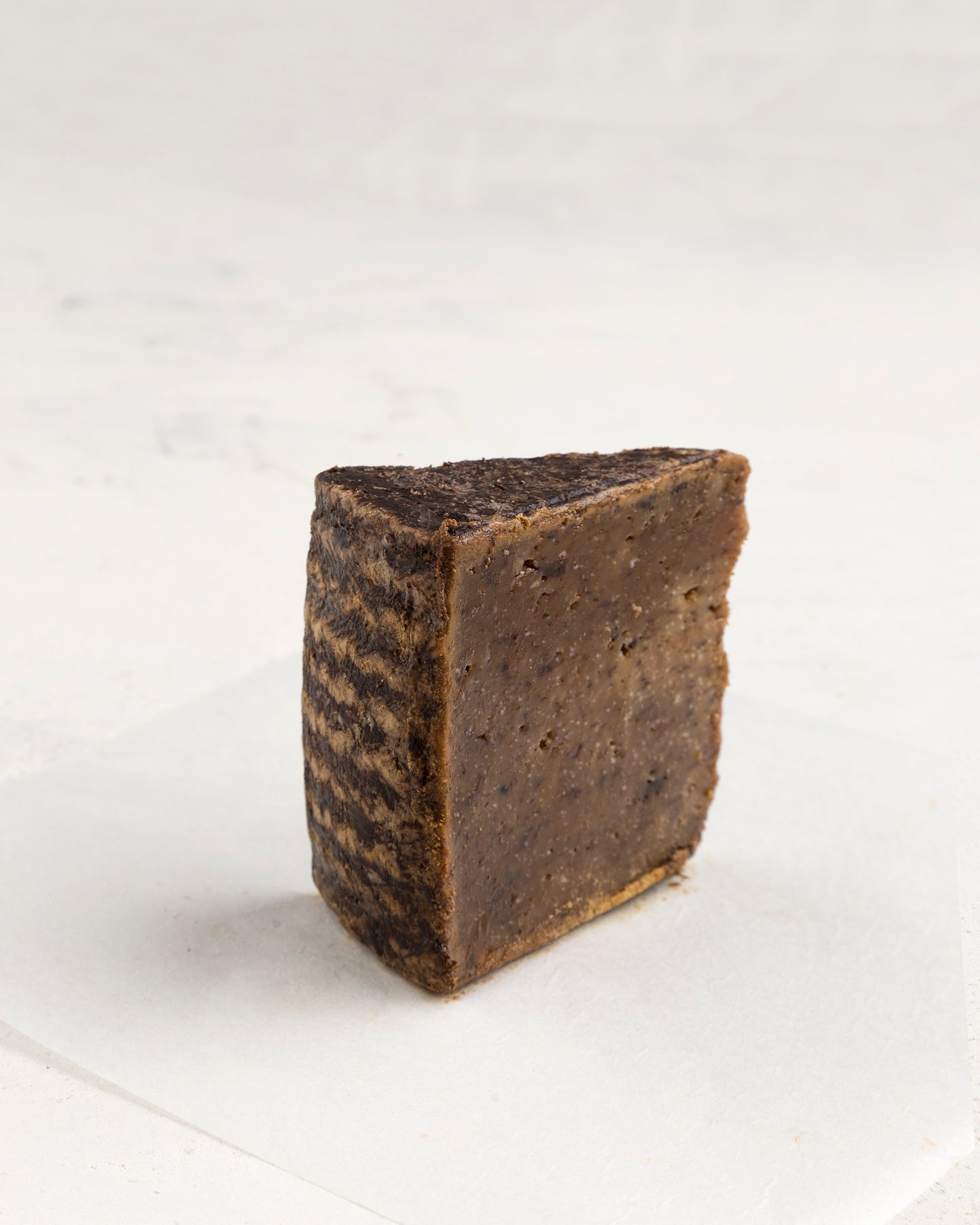 Queso de oveja ecológico al ajo negro 200 g