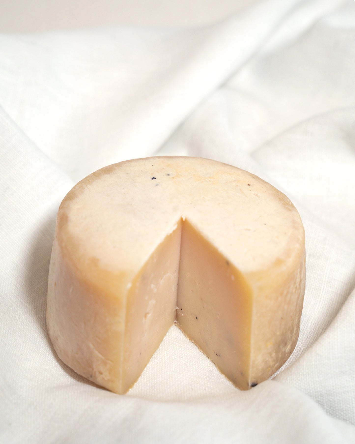 Queso de oveja con trufa entero 450 g