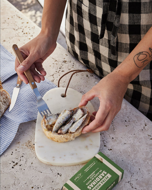 Sardinillas aceite picantes pequeñas 12-15 115 g