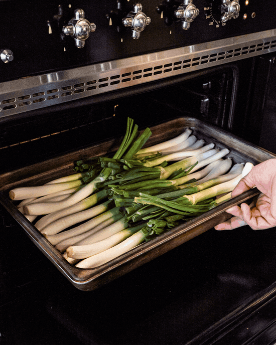 Receta de calçots al horno: cómo hacerlos en casa