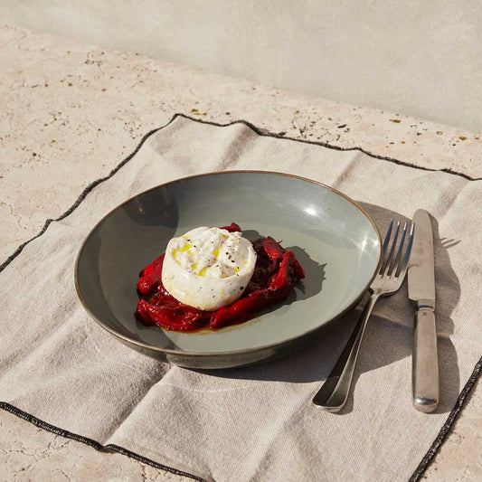 burrata con pimientos