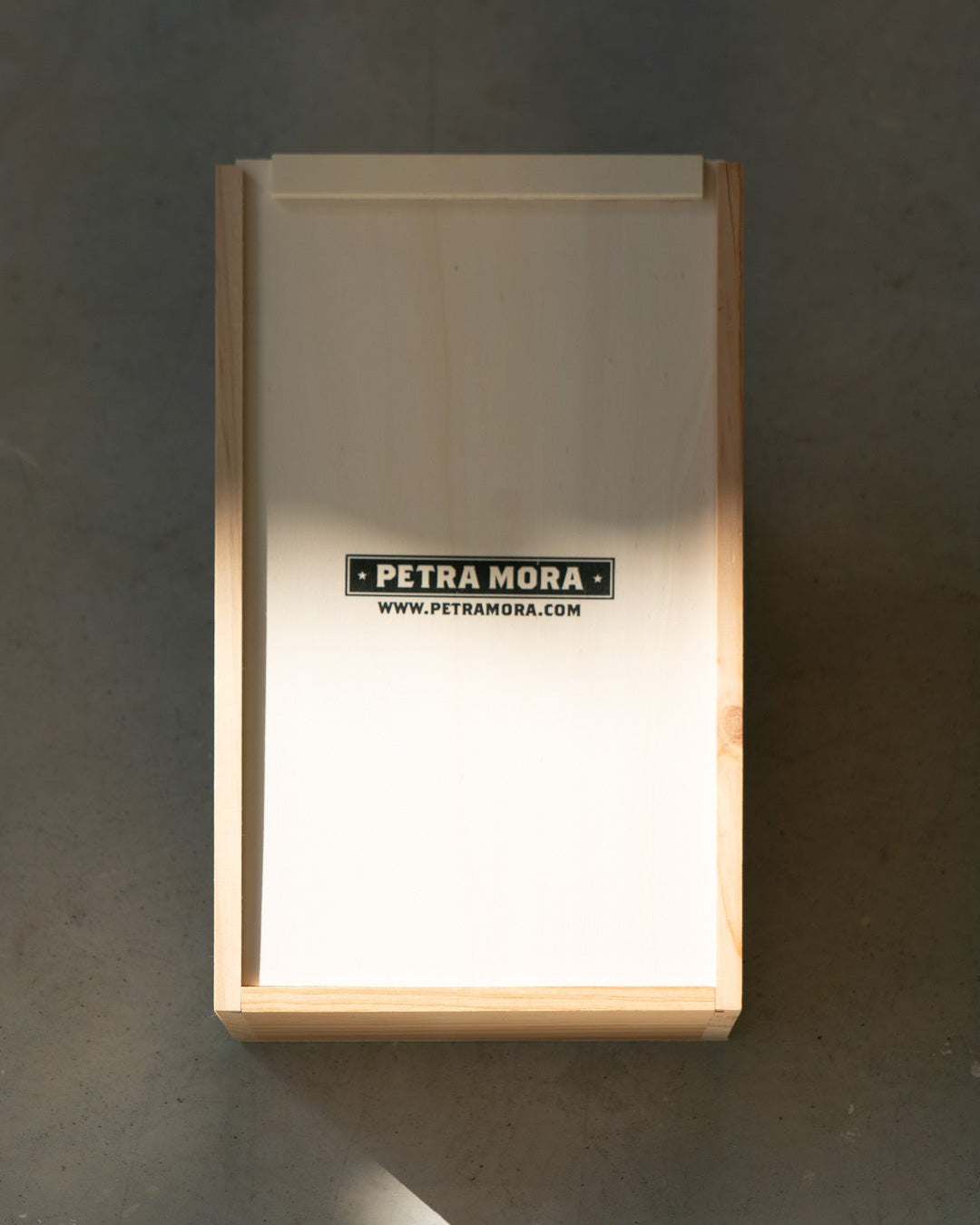 Caja de madera dos botella