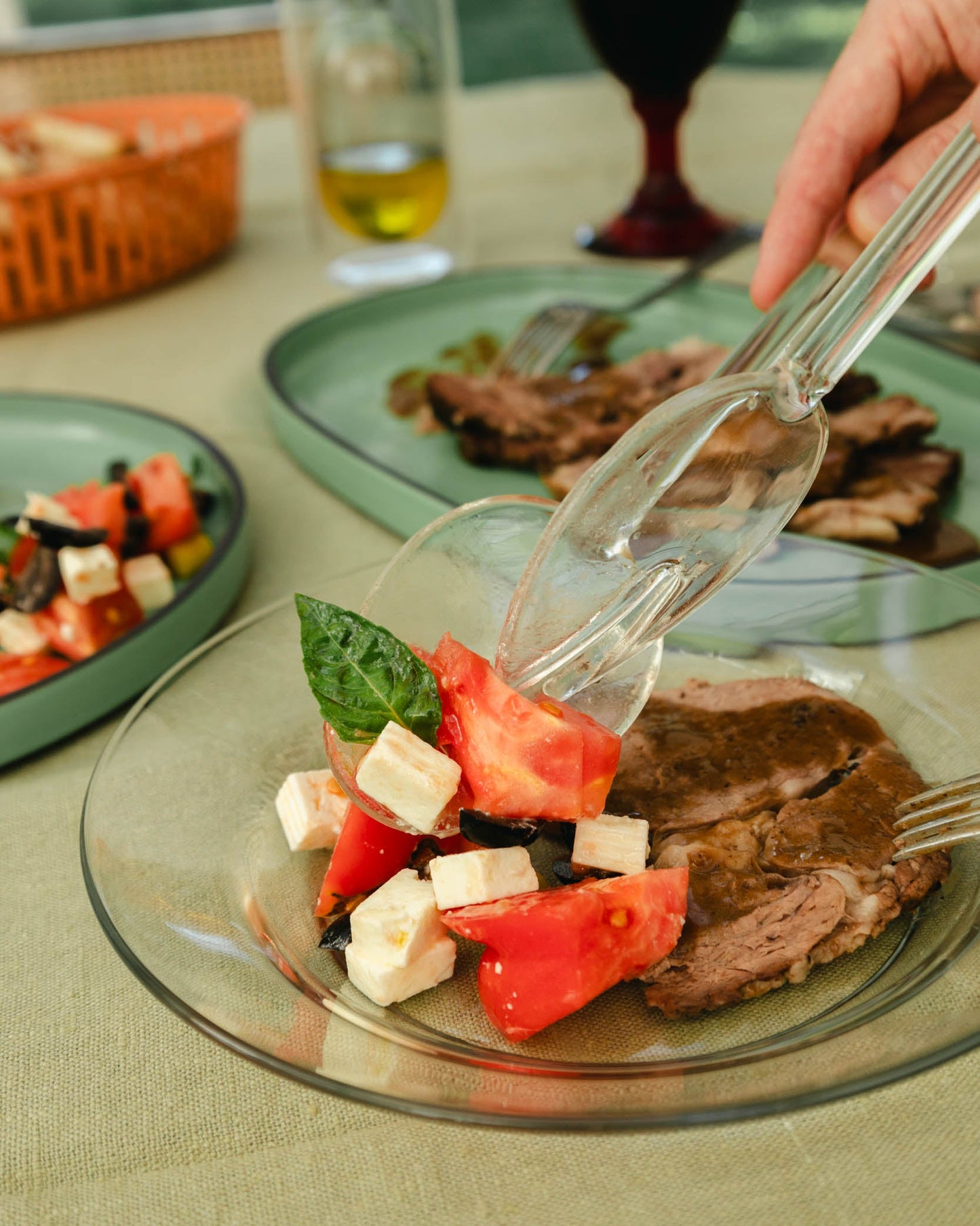 Roastbeef de ternera asado con salsa de vino tinto