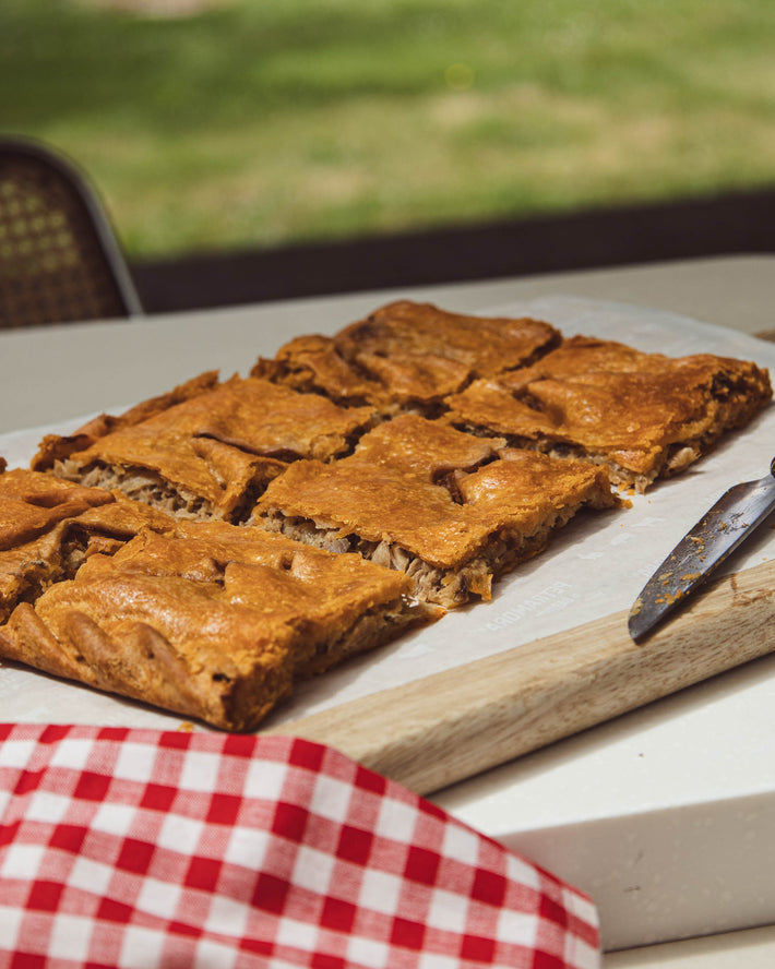Empanada de jamon asado